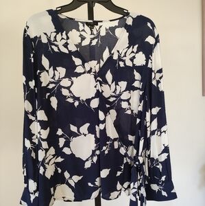 Talbots Wrap Sash Blouse -Rose Print Navy White Size X-LARGE Petite Workwear